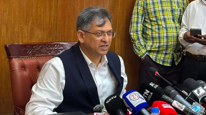‘রাষ্ট্রপতির বিরুদ্ধে মামলা করা যায় না’, সাহাবুদ্দিন ইস্যুতে মুখ খুললেন স্বরাষ্ট্রমন্ত্রী